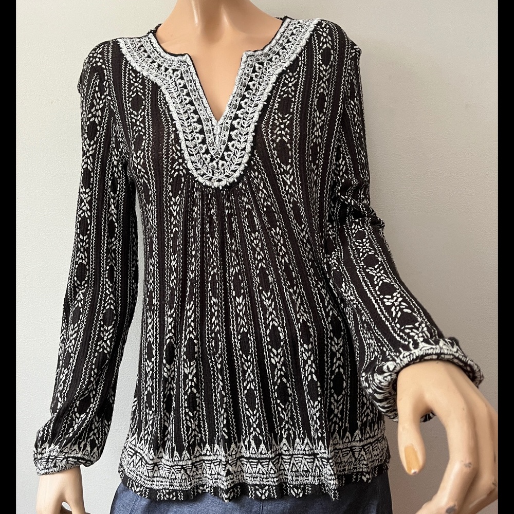 Lucky Brand embroidered boho tunic / blouse long sleeve black S / P